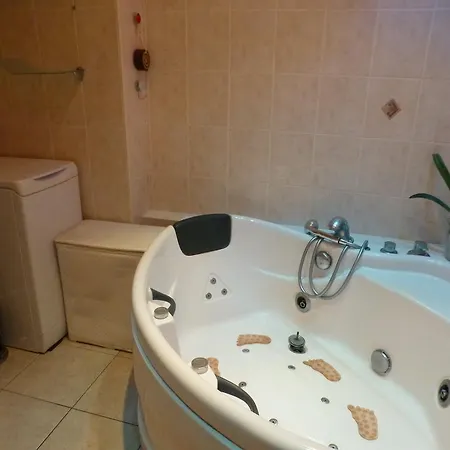 Les Dorons Apartment